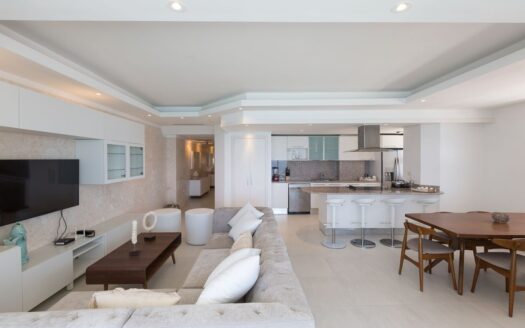 VENDO APARTAMENTO CON ESPECTACULAR VISTA EN MARBELLA