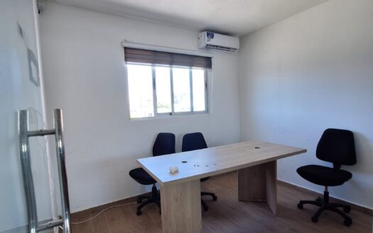 🏢✨ ¡ALQUILER DE LOCAL PARA OFICINA EN EVARISTO MORALES! – OPORTUNIDAD ÚNICA ✨🏢