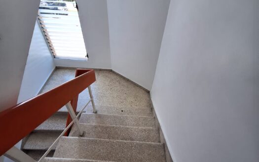 🏢✨ ¡ALQUILER DE LOCAL PARA OFICINA EN EVARISTO MORALES! – OPORTUNIDAD ÚNICA ✨🏢