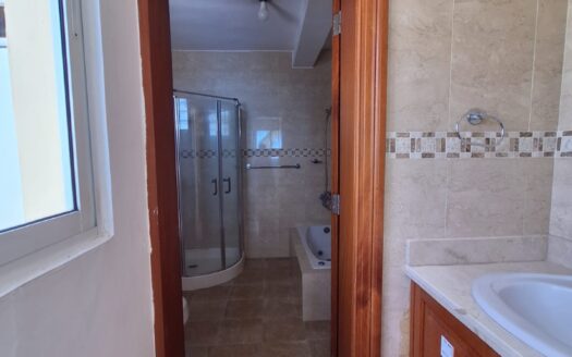 CASA MODERNA EN LAS PRADERAS – 2 NIVELES | 300 m² | PROYECTO CERRADO